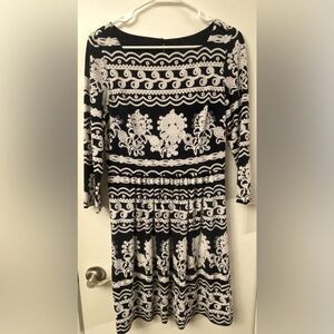 Trulli Back Keyhole Dress Navy and White - size 8